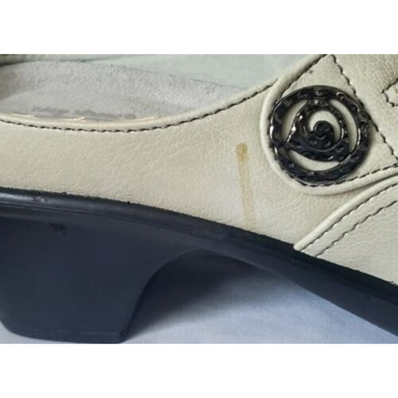 Easy Spirit Women's Light Gray Clog Mule 9.5 M Faux Leather Uppers Cushion soles - Picture 7 of 7